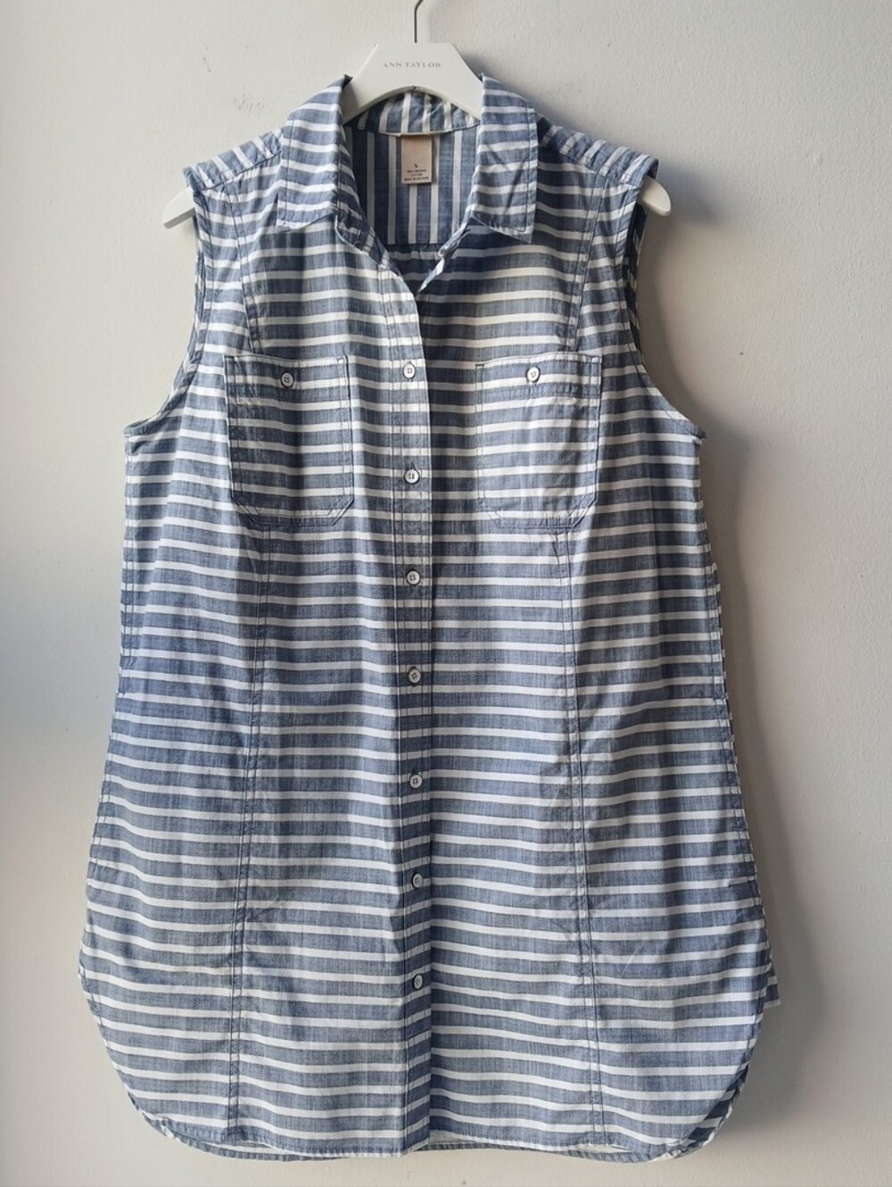 Duluth Trading Free Range Sleeveless Tunic Top Chambray Stripe Women's Large